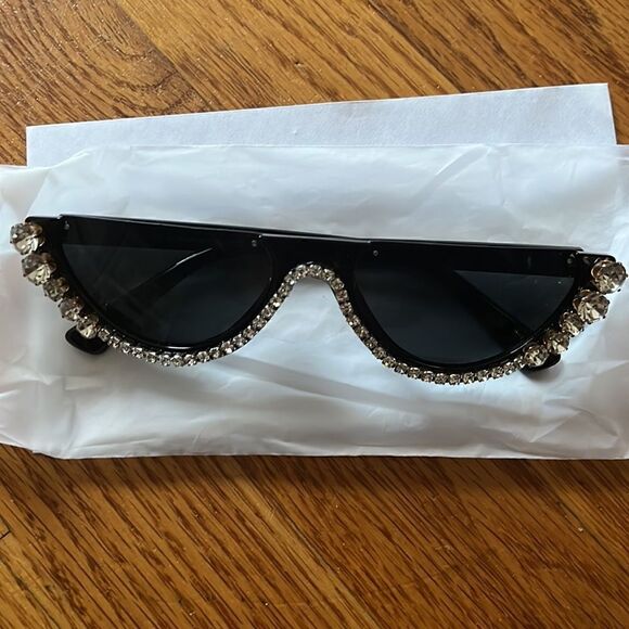 Sunglasses    - Picture 2 of 2